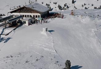 restaurant-schwarzseespitze-winter-edited-edited